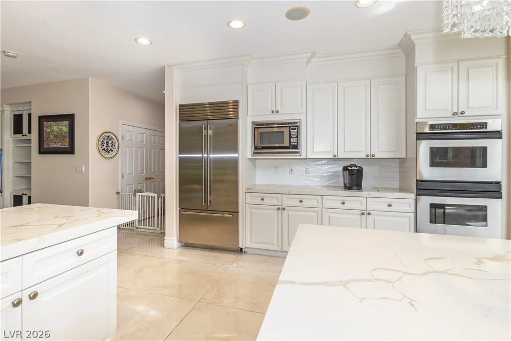 10201 Owls Peak, Las Vegas, NV 89144