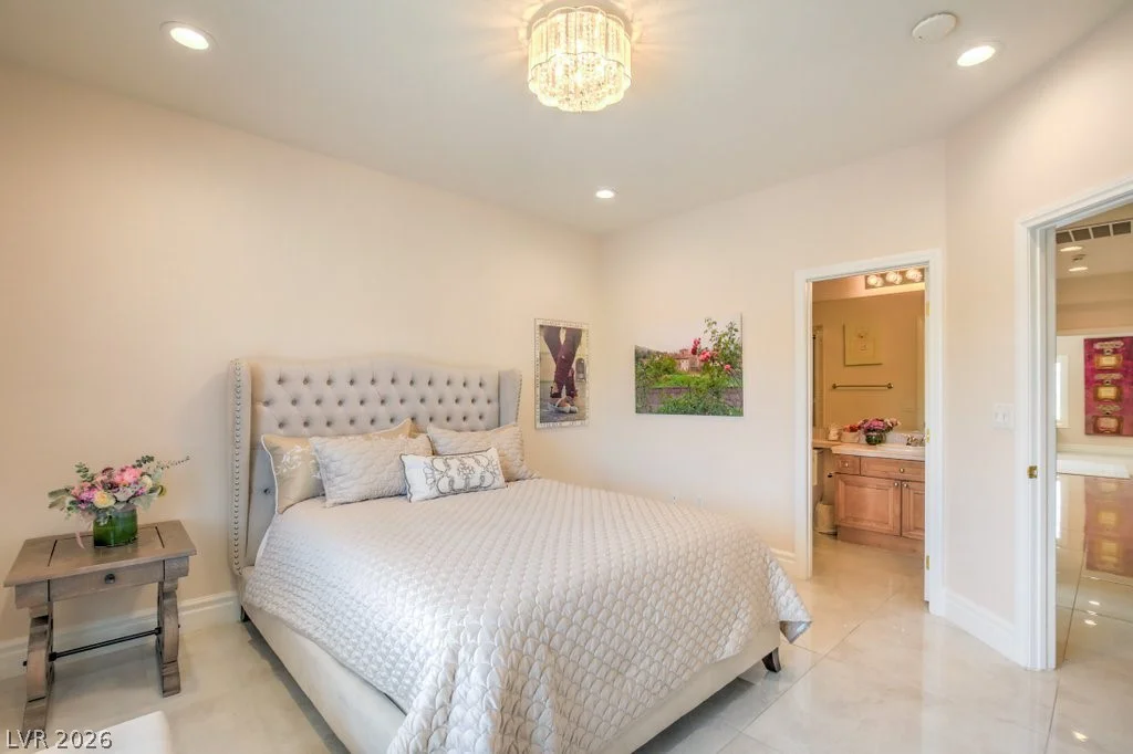 10201 Owls Peak, Las Vegas, NV 89144