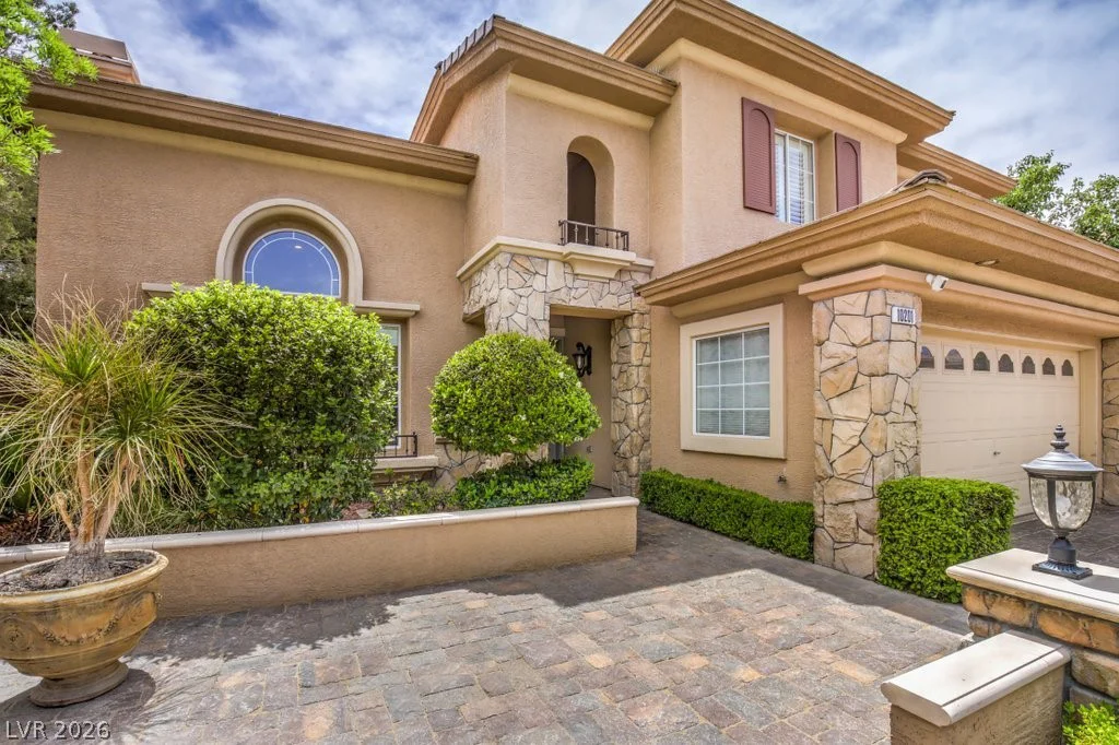 10201 Owls Peak, Las Vegas, NV 89144