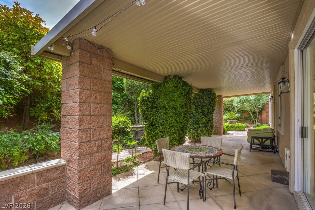 10201 Owls Peak, Las Vegas, NV 89144