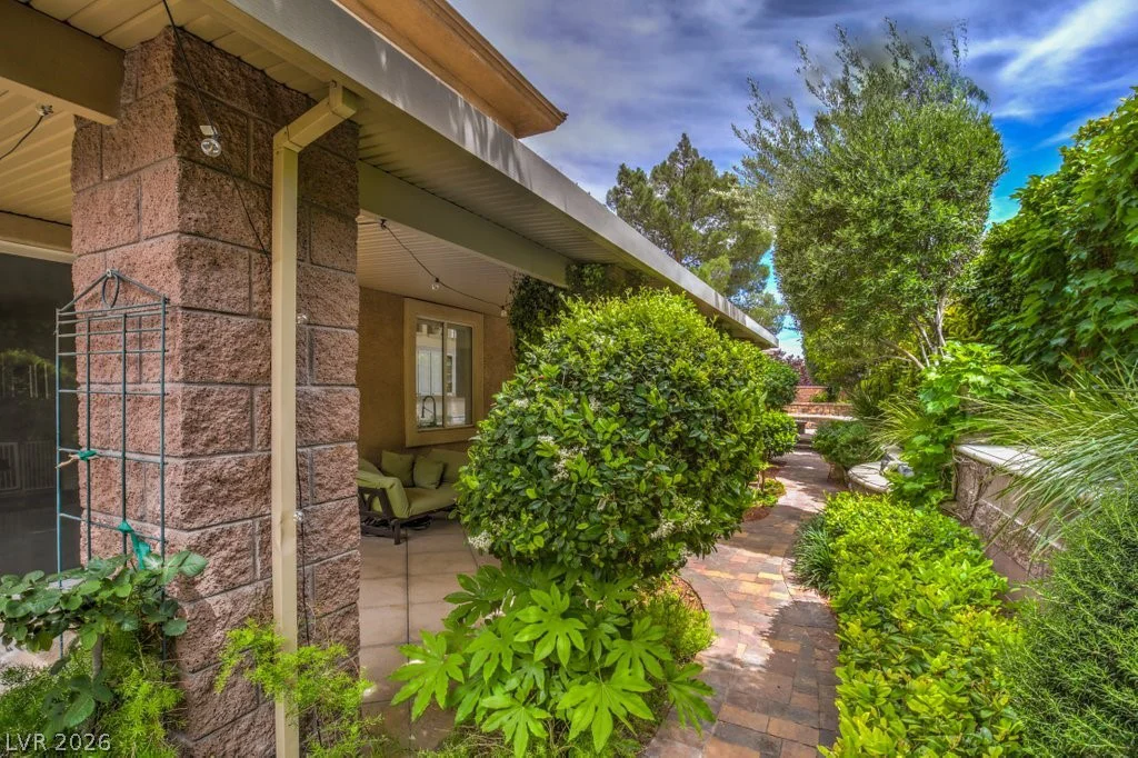 10201 Owls Peak, Las Vegas, NV 89144
