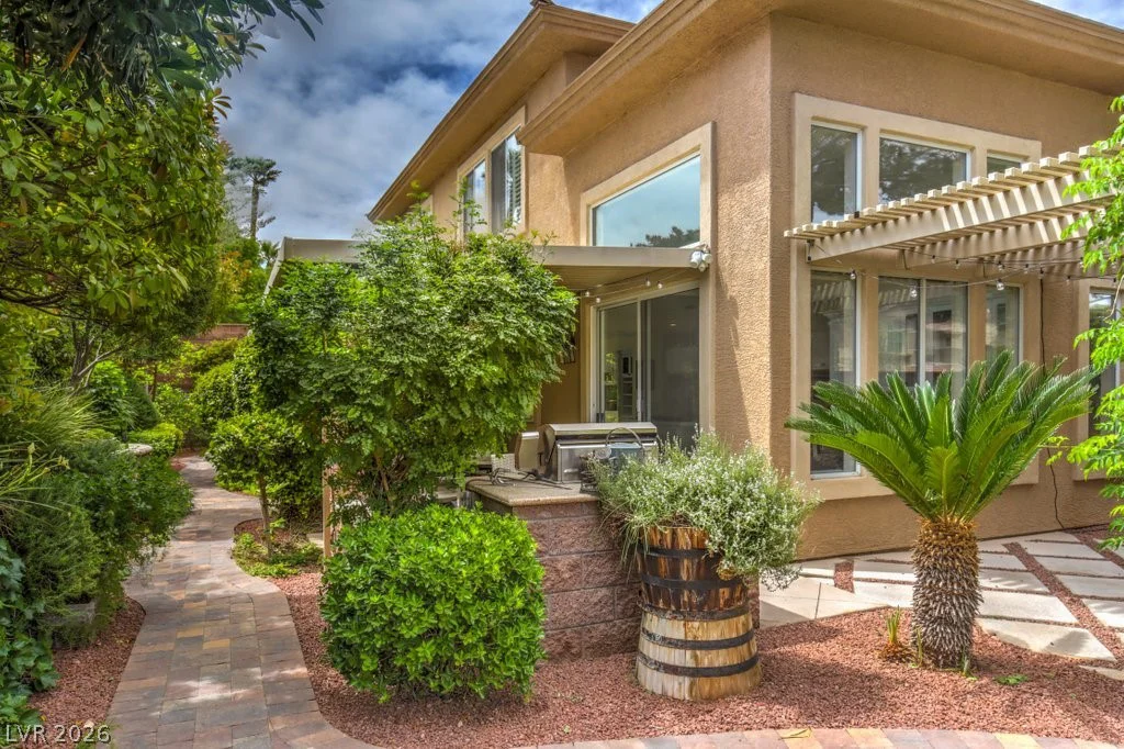 10201 Owls Peak, Las Vegas, NV 89144