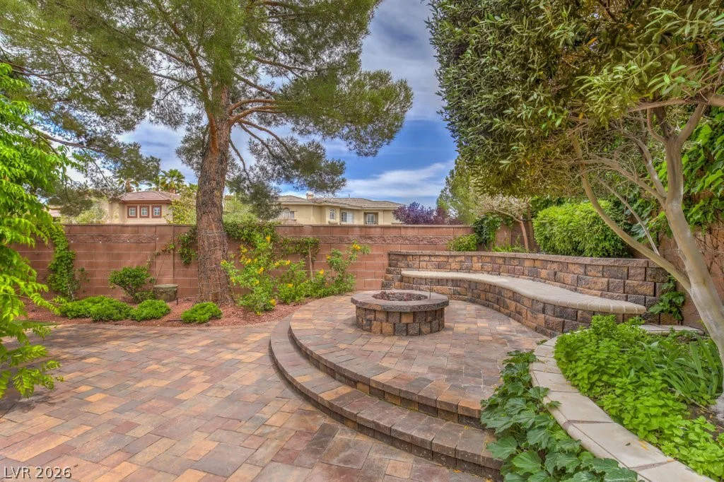 10201 Owls Peak, Las Vegas, NV 89144