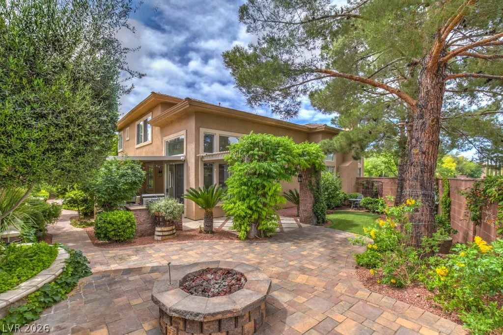 10201 Owls Peak, Las Vegas, NV 89144