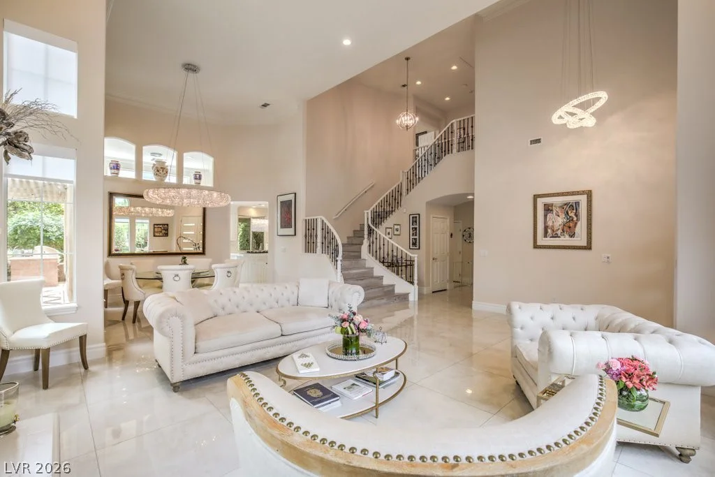 10201 Owls Peak, Las Vegas, NV 89144