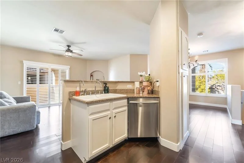 2050 Warm Springs, Henderson, NV 89014