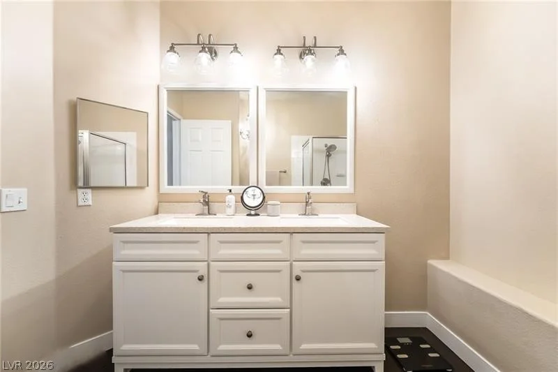 2050 Warm Springs, Henderson, NV 89014