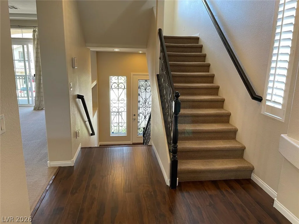 6313 Stag Hollow, Las Vegas, NV 89139