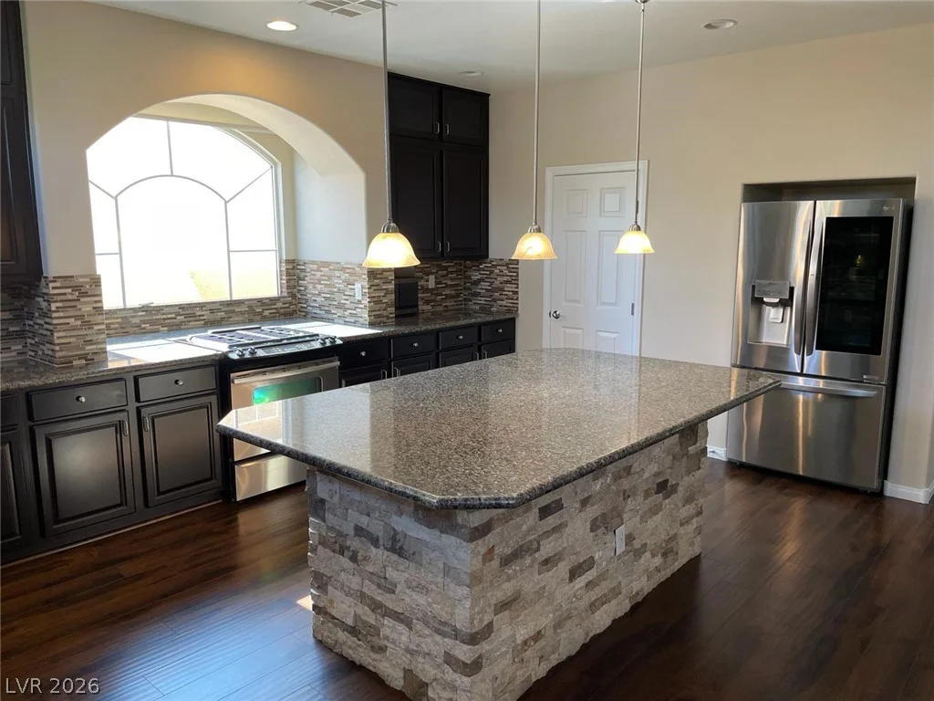 6313 Stag Hollow, Las Vegas, NV 89139