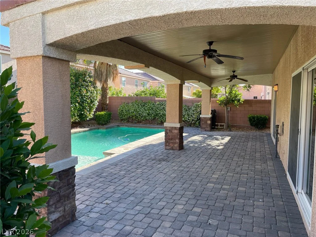 6313 Stag Hollow, Las Vegas, NV 89139