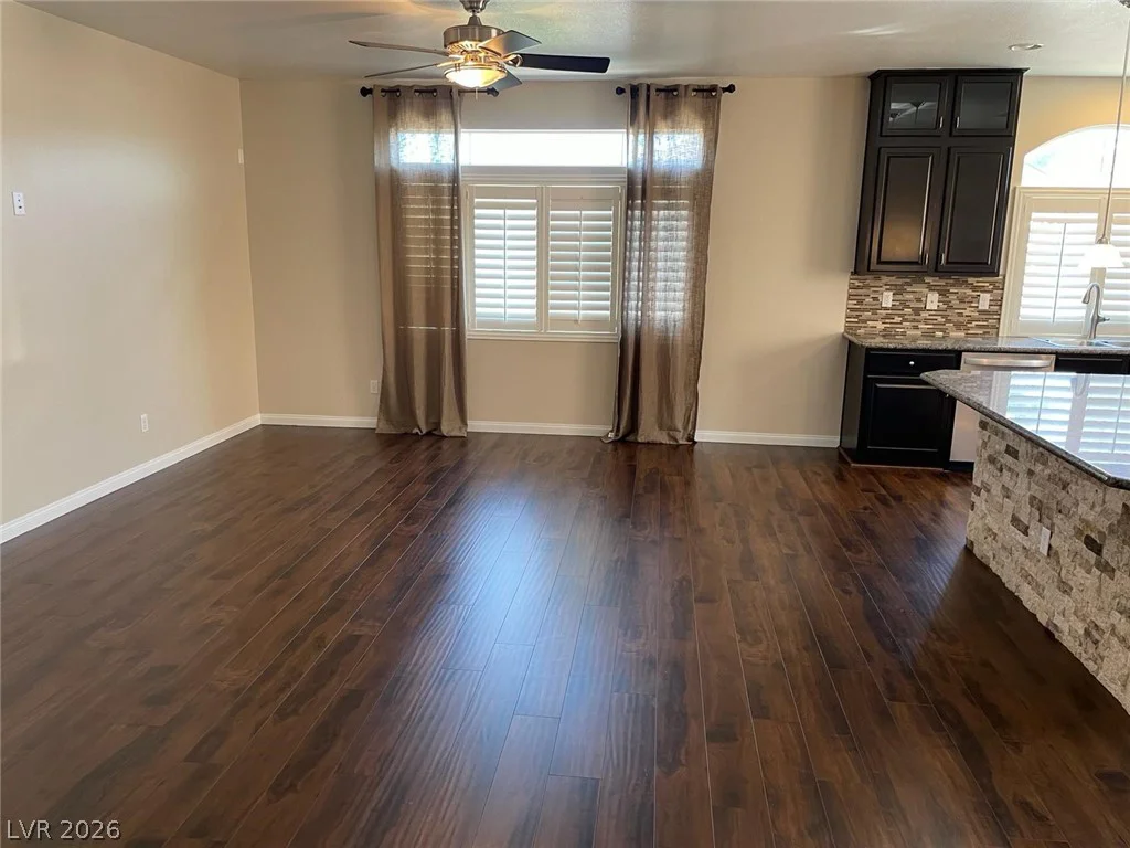 6313 Stag Hollow, Las Vegas, NV 89139