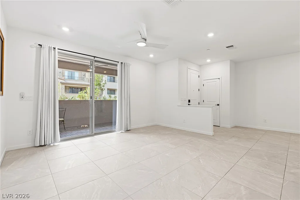 11395 Peak Landing, Las Vegas, NV 89138