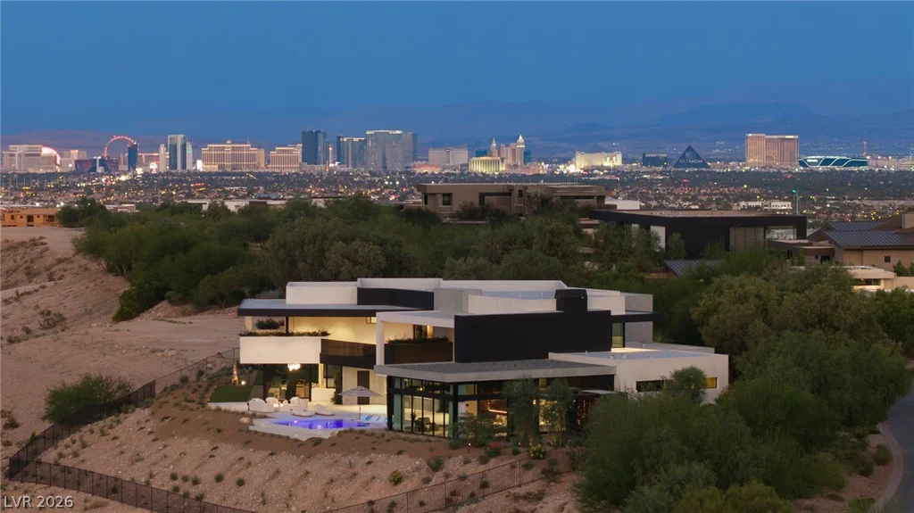 11588 Stardust, Las Vegas, NV 89135