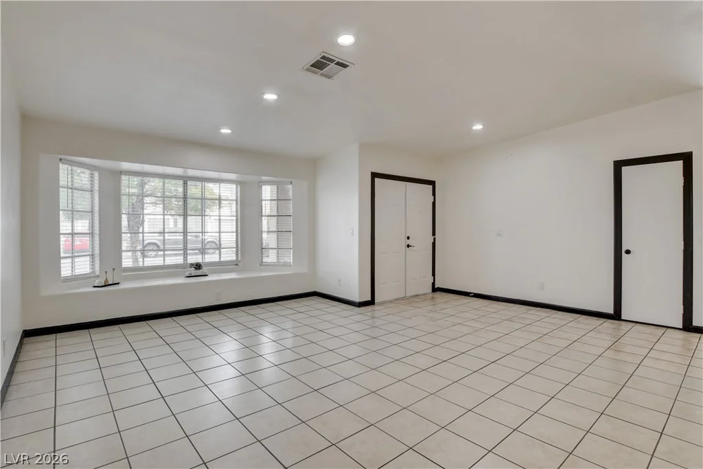 3719 Glacier Grove, North Las Vegas, NV 89032