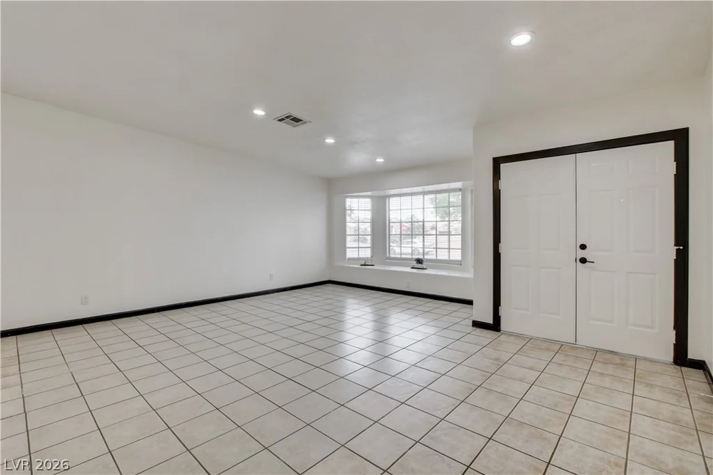 3719 Glacier Grove, North Las Vegas, NV 89032