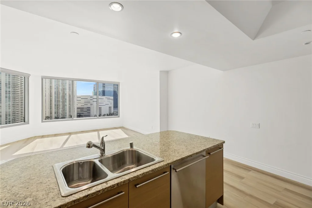 222 Karen, Las Vegas, NV 89109