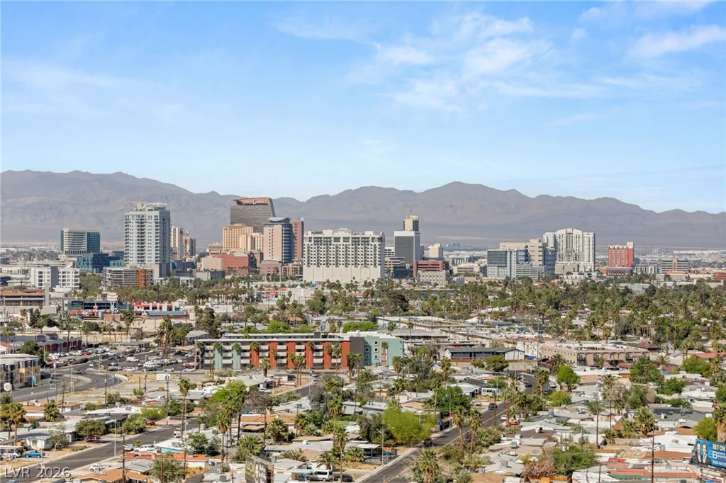 222 Karen, Las Vegas, NV 89109
