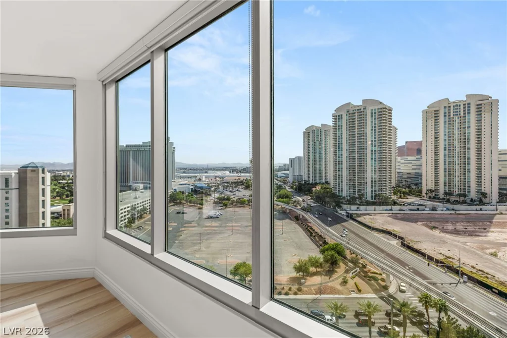 222 Karen, Las Vegas, NV 89109