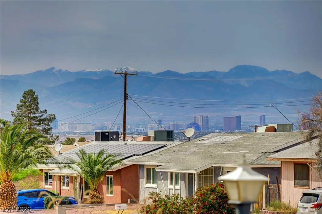 252 Meyers, Henderson, NV 89015