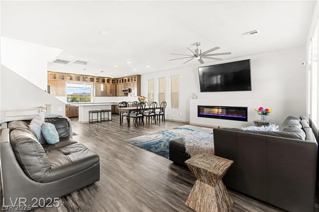 8011 Haywood Estate, Las Vegas, NV 89113