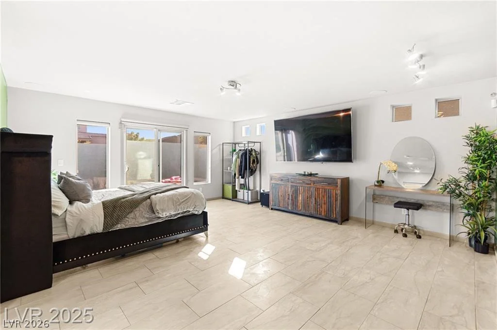 8011 Haywood Estate, Las Vegas, NV 89113
