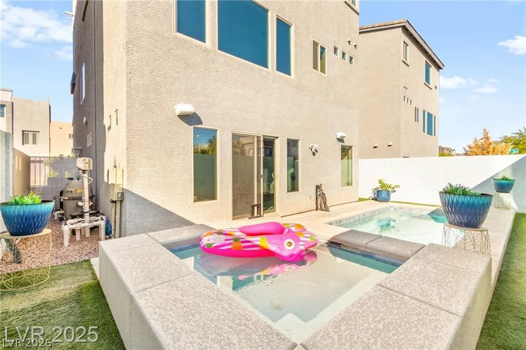 8011 Haywood Estate, Las Vegas, NV 89113