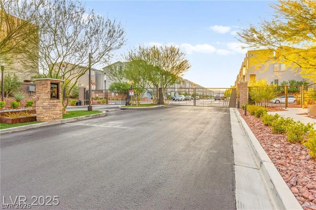 8011 Haywood Estate, Las Vegas, NV 89113