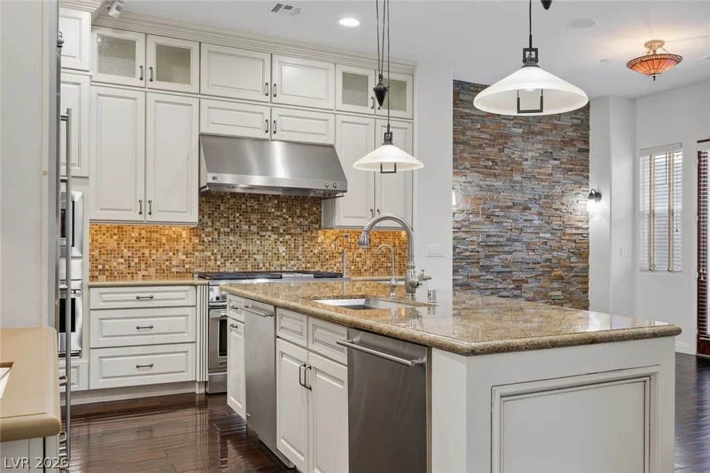 11280 Granite Ridge, Las Vegas, NV 89135