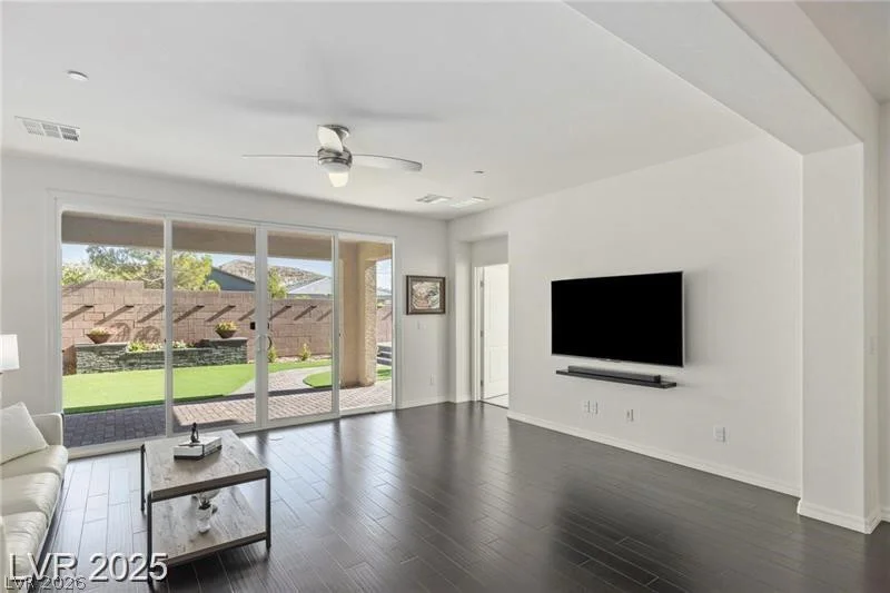 25 Via Corvina, Henderson, NV 89011