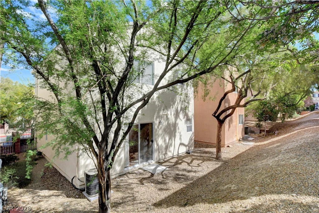 3651 McMurty, Las Vegas, NV 89129