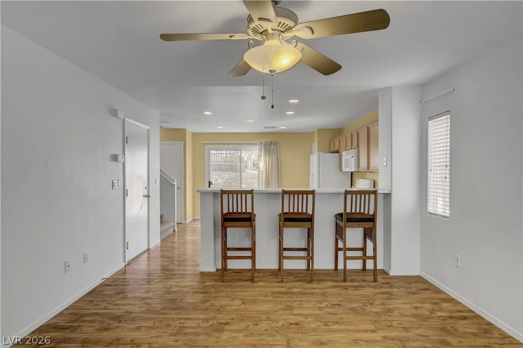 3651 McMurty, Las Vegas, NV 89129