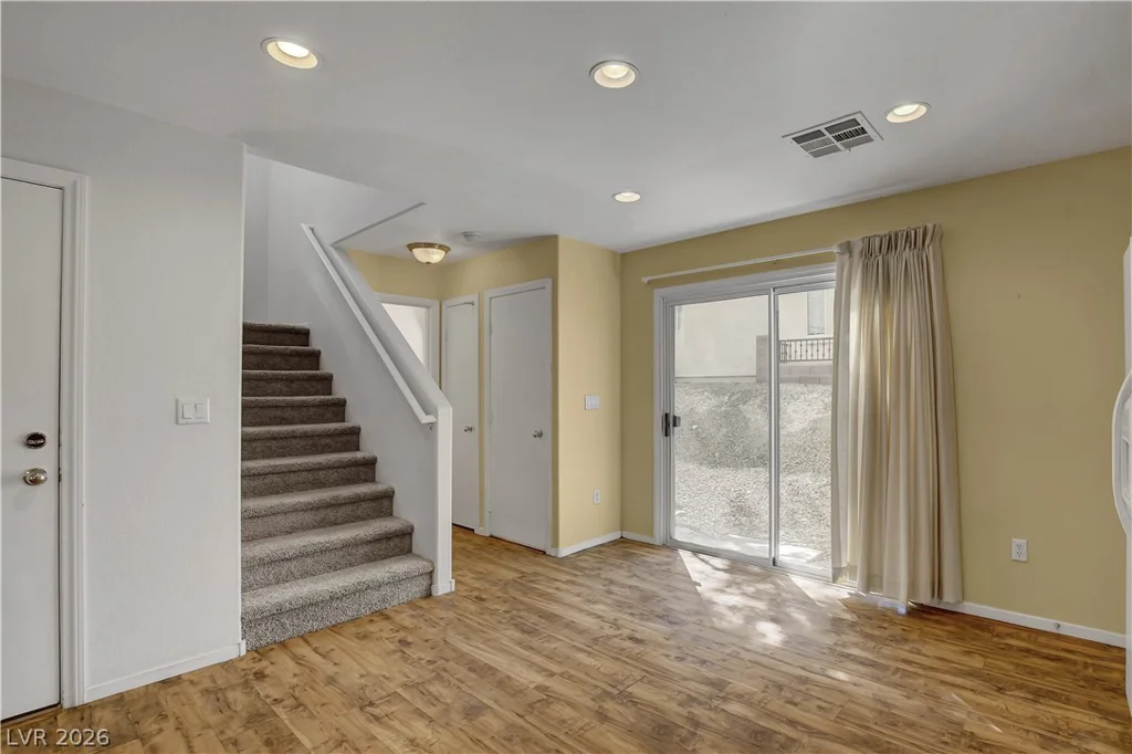 3651 McMurty, Las Vegas, NV 89129