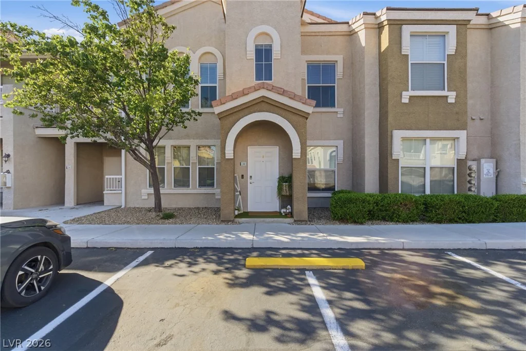9975 Peace, Las Vegas, NV 89147