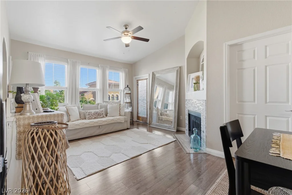 9975 Peace, Las Vegas, NV 89147