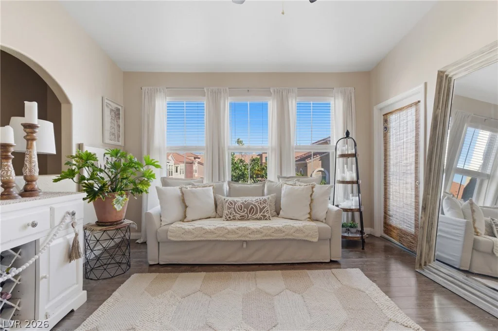 9975 Peace, Las Vegas, NV 89147