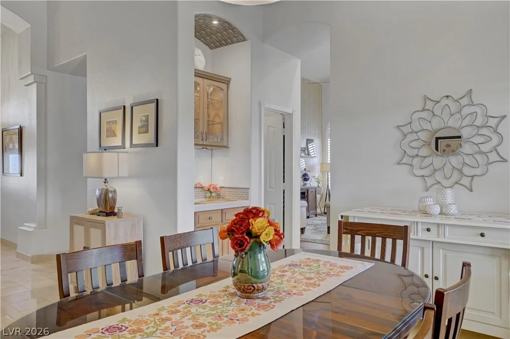 1432 Castle Crest, Las Vegas, NV 89117