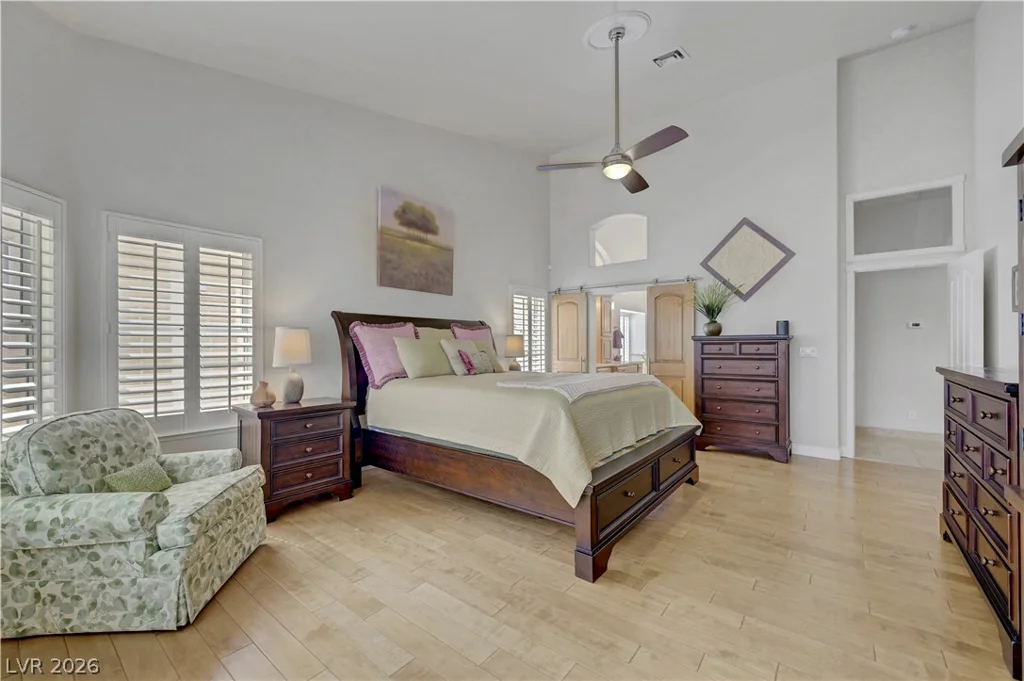 1432 Castle Crest, Las Vegas, NV 89117