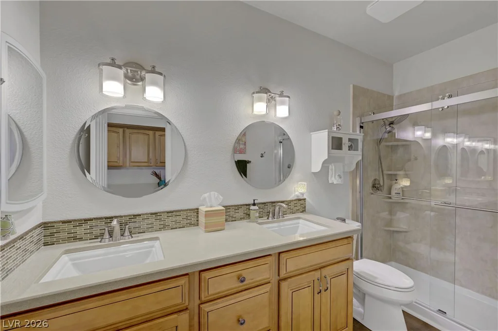 1432 Castle Crest, Las Vegas, NV 89117