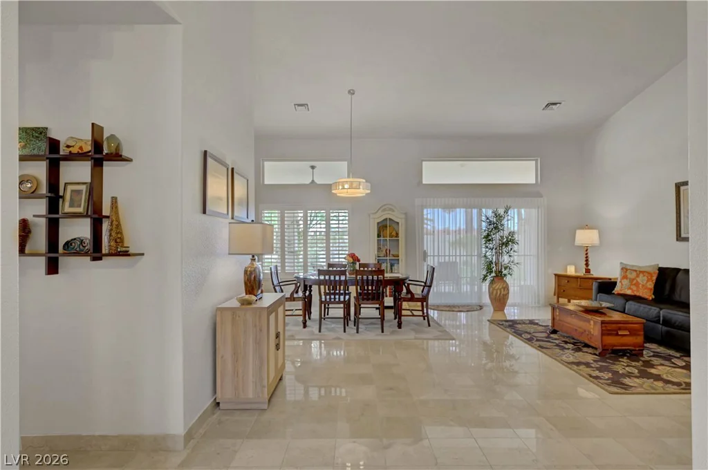 1432 Castle Crest, Las Vegas, NV 89117