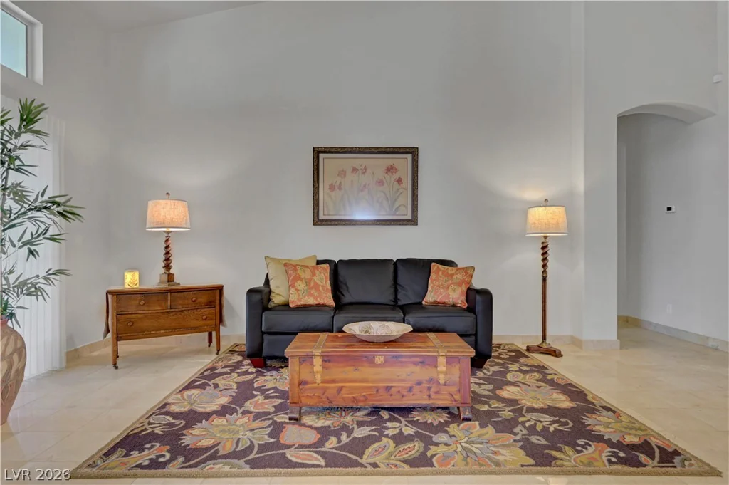 1432 Castle Crest, Las Vegas, NV 89117