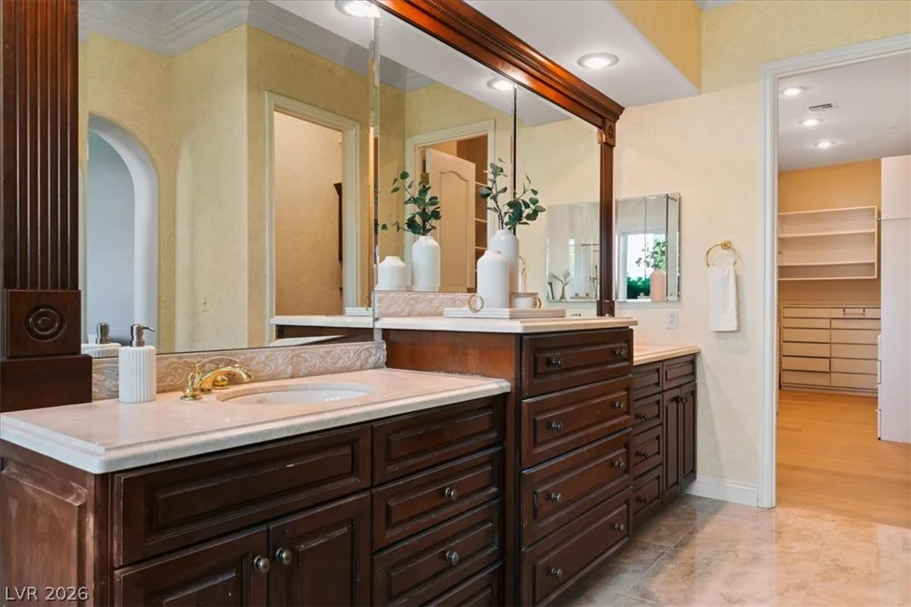 1 Via Mira Monte, Henderson, NV 89011