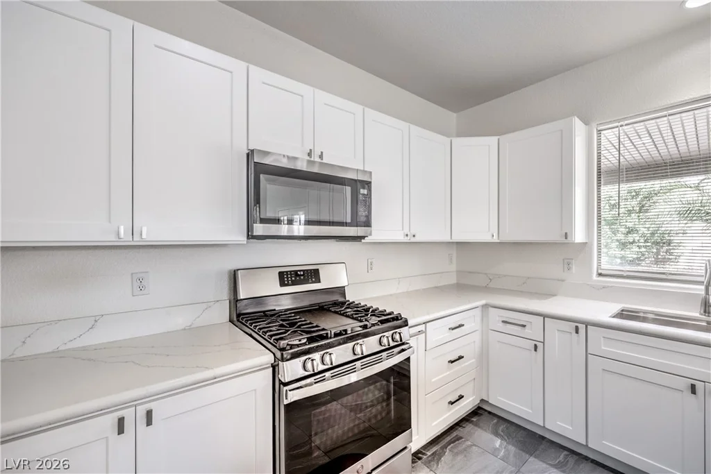 920 Gary Carmena, North Las Vegas, NV 89081
