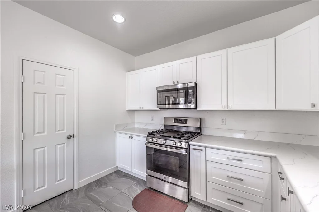 920 Gary Carmena, North Las Vegas, NV 89081