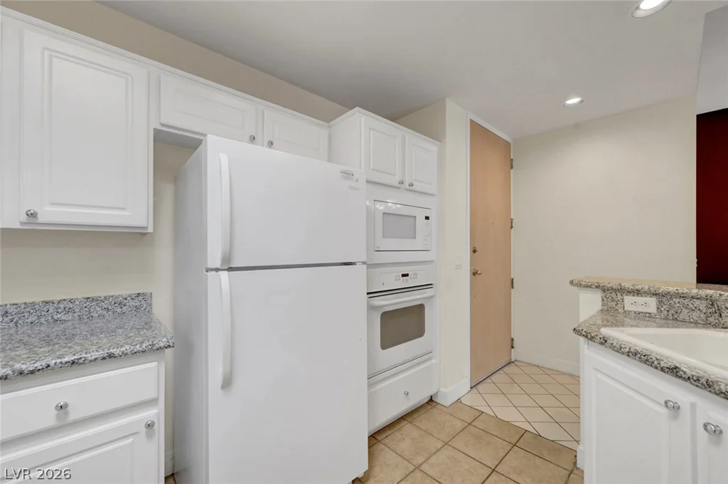 51 Agate, Las Vegas, NV 89123