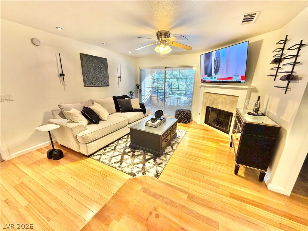 2200 Fort Apache, Las Vegas, NV 89117