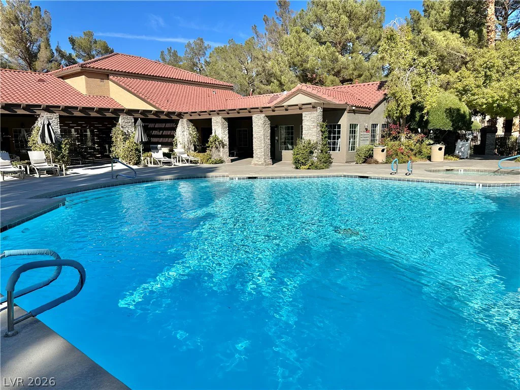 2200 Fort Apache, Las Vegas, NV 89117