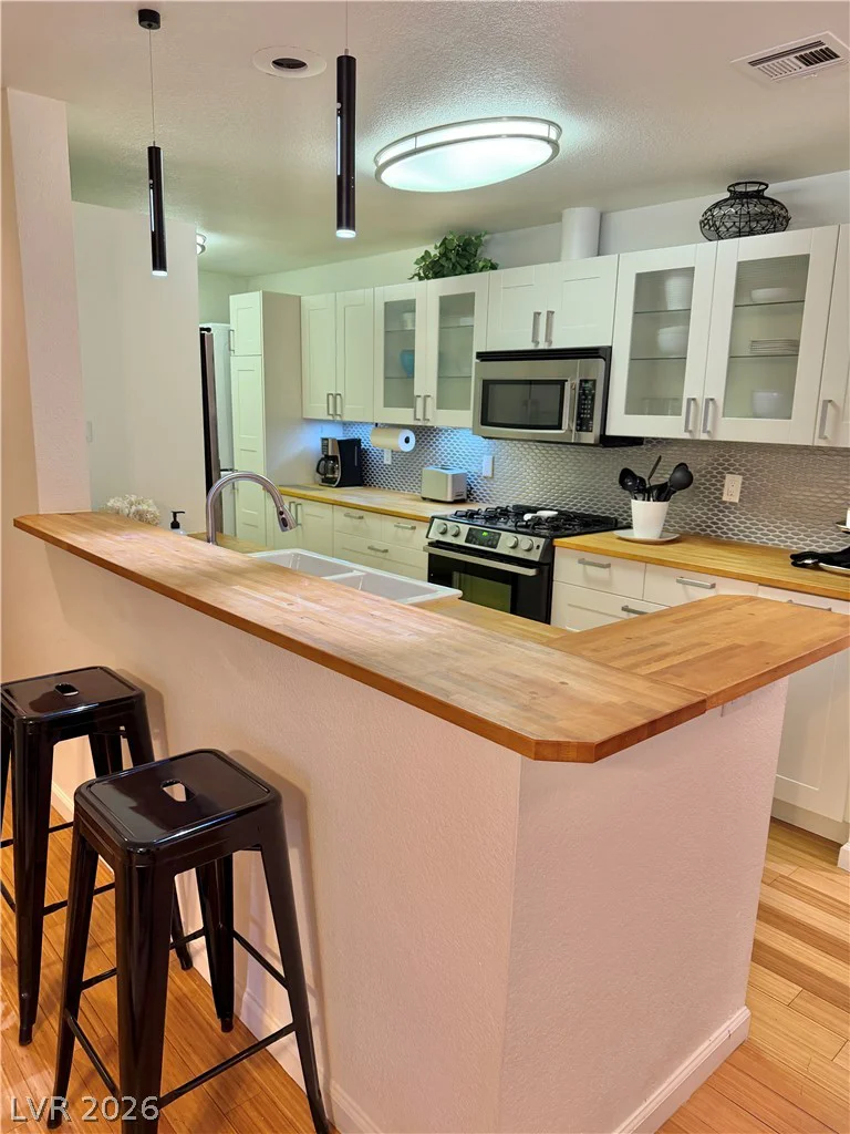2200 Fort Apache, Las Vegas, NV 89117