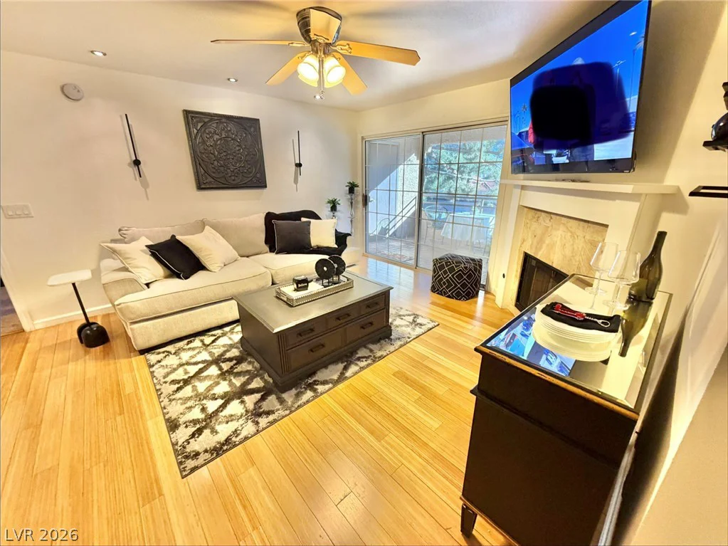 2200 Fort Apache, Las Vegas, NV 89117
