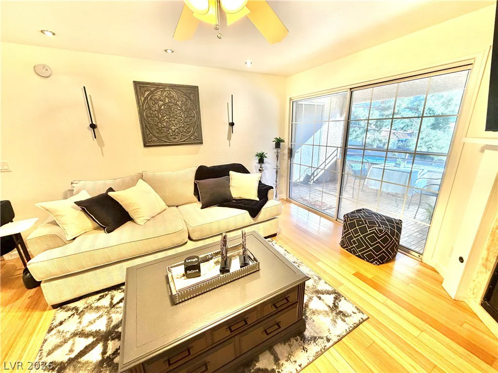 2200 Fort Apache, Las Vegas, NV 89117