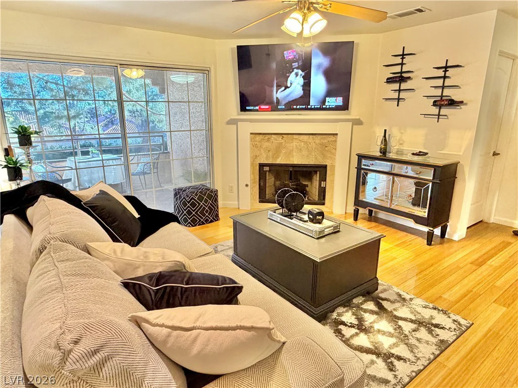 2200 Fort Apache, Las Vegas, NV 89117